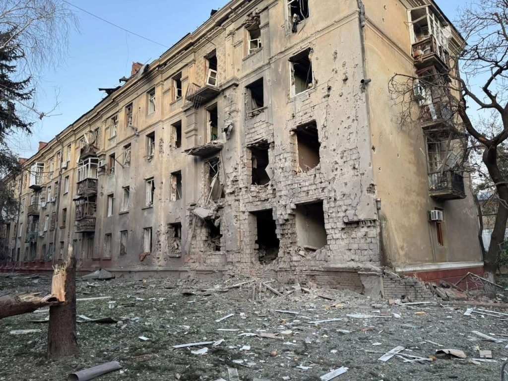 Вночі росія вдарила трьома бомбами по центру Краматорська