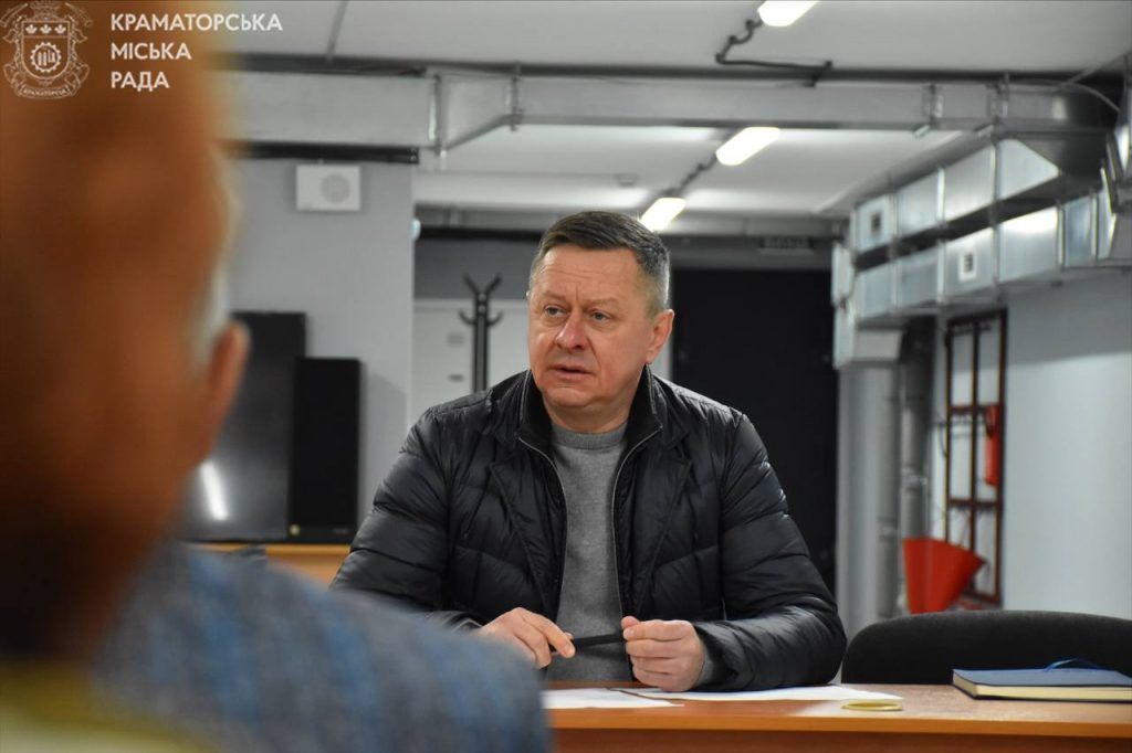 У Краматорську обговорили стан роботи комунальних служб в умовах постійних обстрілів