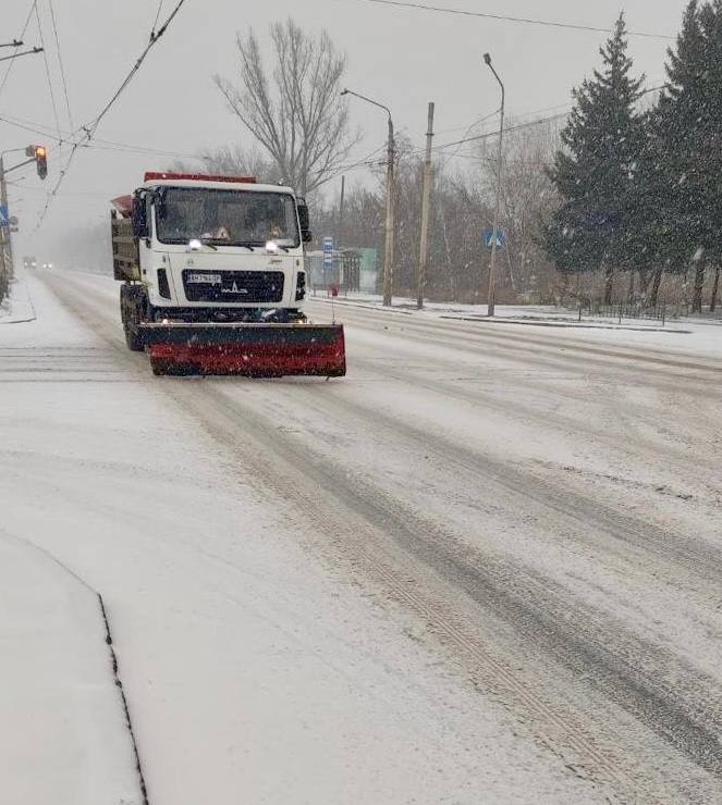 Краматорські комунальники працюють в умовах негоди 