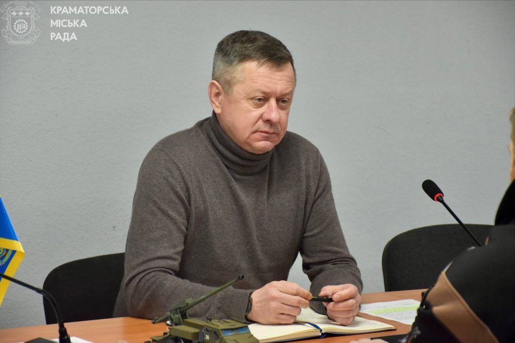 Олександр Гончаренко провів оперативну нараду з освітянами та представниками гуманітарної сфери Краматорська